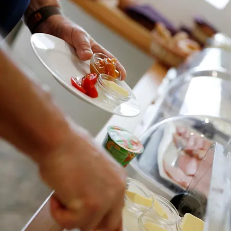 ホームステイ Weinbau Weidenauer *