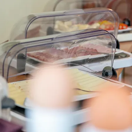 Weinbau Weidenauer ホームステイ