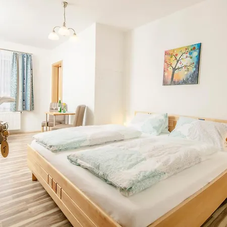 Quarto em Acomodações Particulares Weinbau Weidenauer