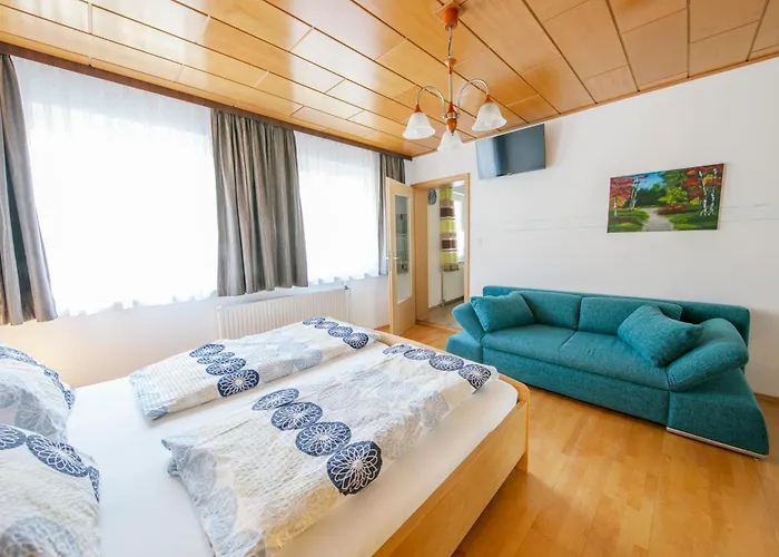 Weinbau Weidenauer *